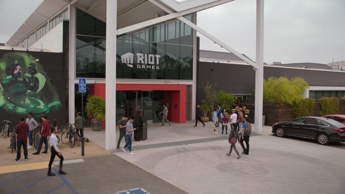 Riot games проекты