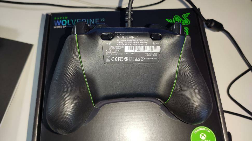 Razer wolverine v2