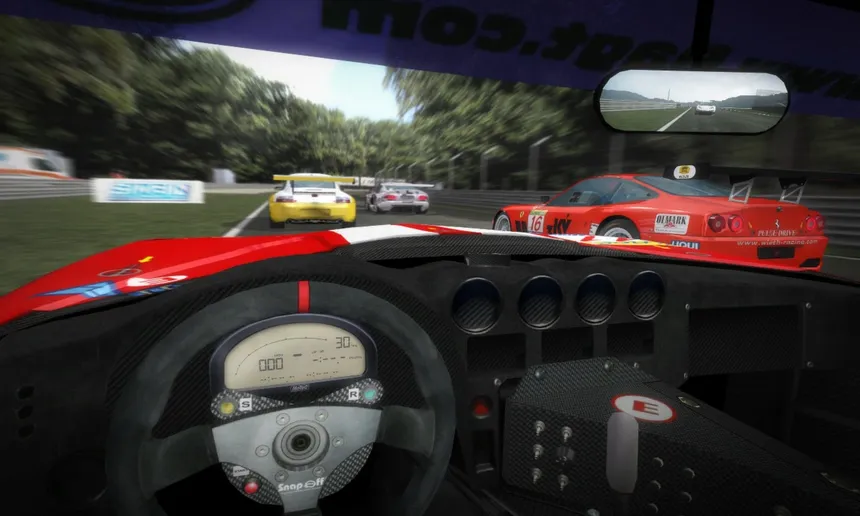 Скриншот 3 к игре GTR - FIA GT Racing Game