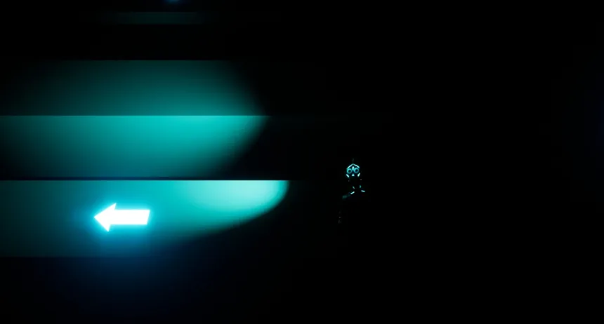 Скриншот 2 к игре Glowstrike: Robot Obliteration