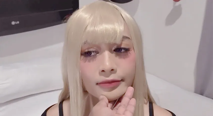 Скриншот 2 к игре My Waifu Becomes Real