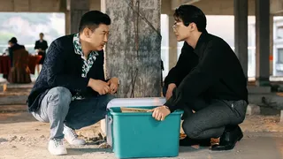 黑色钱箱/Be Rich Or Good