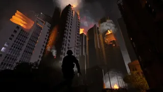 Скриншот 7 к игре Hours 2–4: Dead City Protocol