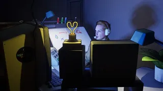 The Dust Between: Observer