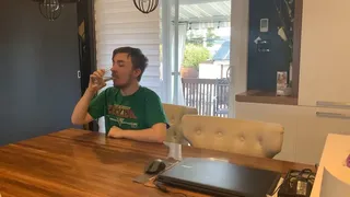 Скриншот 1 к игре Each Sale I Drink a Glass of Water