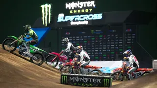 Скриншот 3 к игре Monster Energy Supercross - The Official Videogame 6