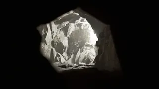 Скриншот 1 к игре HOLLOW EARTH