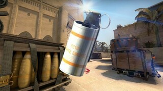 Игрок в CS:GO на пятой секунде матча совершил убийство дымовой гранатой
