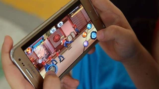 В Китае появился аналог интернет-кафе — смартфон-кафе